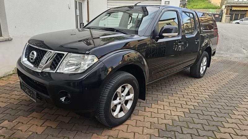 Usata Nissan Navara 190 CV (139 kW) 2014 Nero Pick-up
