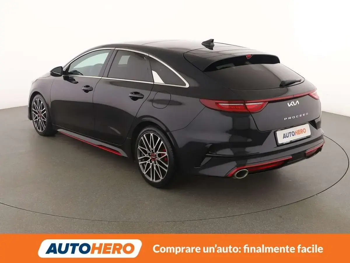 Begagnad Kia ProCeed GT 204 HK (150 kW) 2023 Svart Kombi