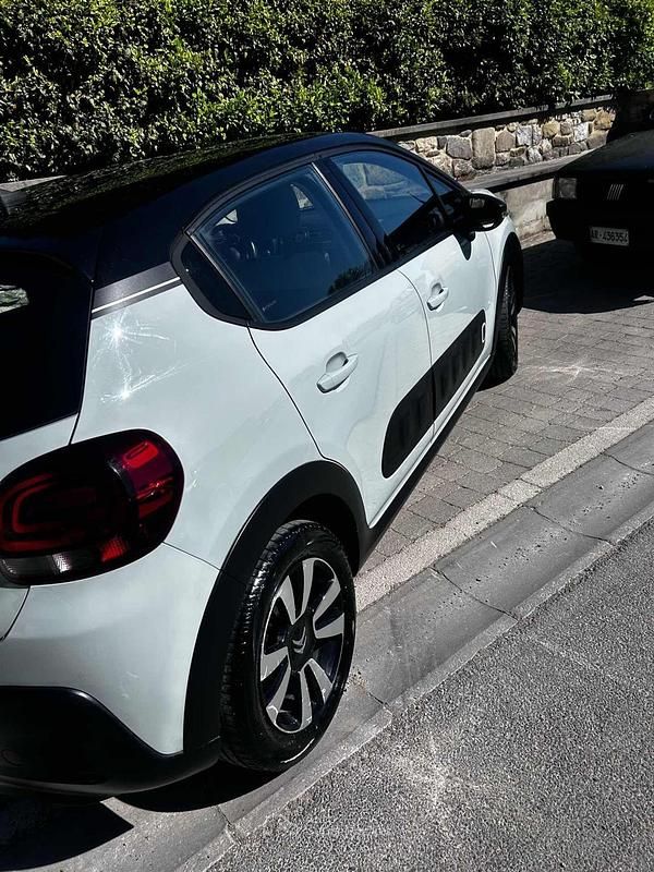 Usata Citroën C3 PureTech 110 CV (80 kW) 2019 Blu Utilitaria