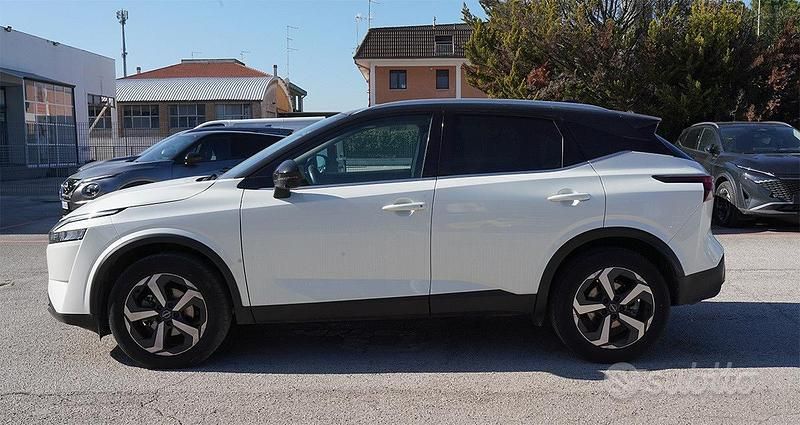 Usata Nissan Qashqai N-Connecta 140 CV (102 kW) 2023 Bianco SUV
