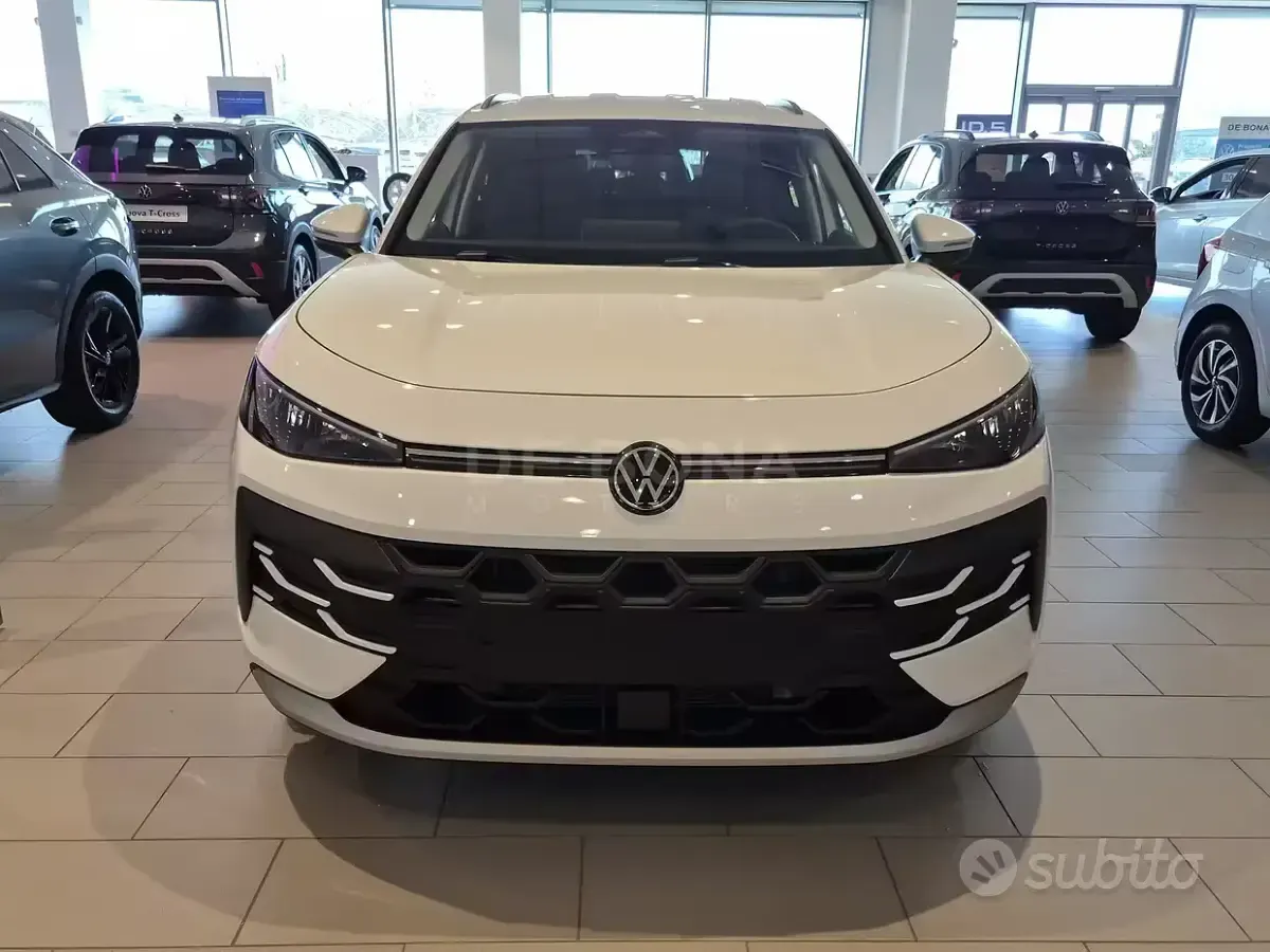 Nuova VW T-Roc Life 150 CV (110 kW) 2026 Bianco SUV