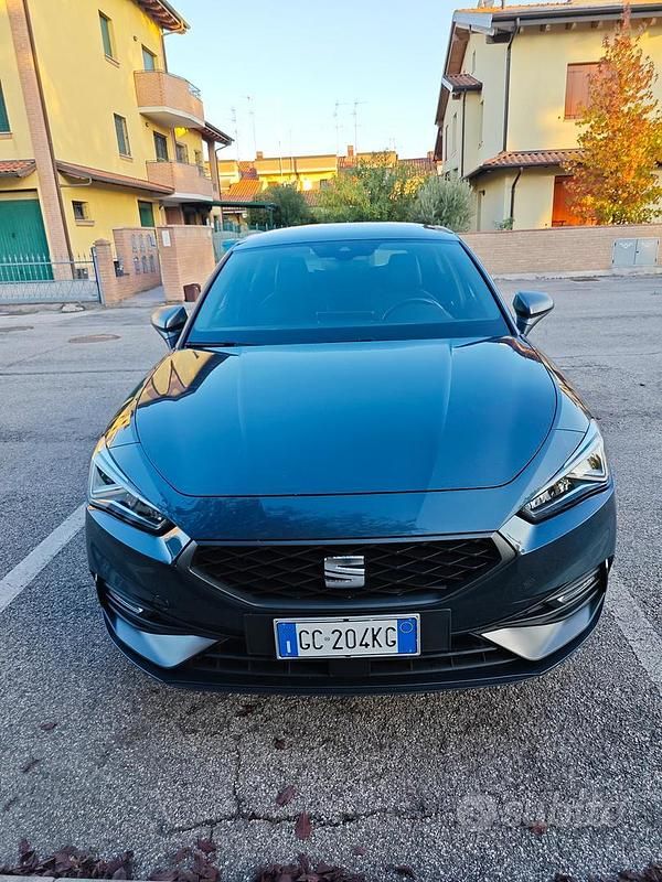Usata Seat Leon FR 150 CV (110 kW) 2020 Grigio Berlina