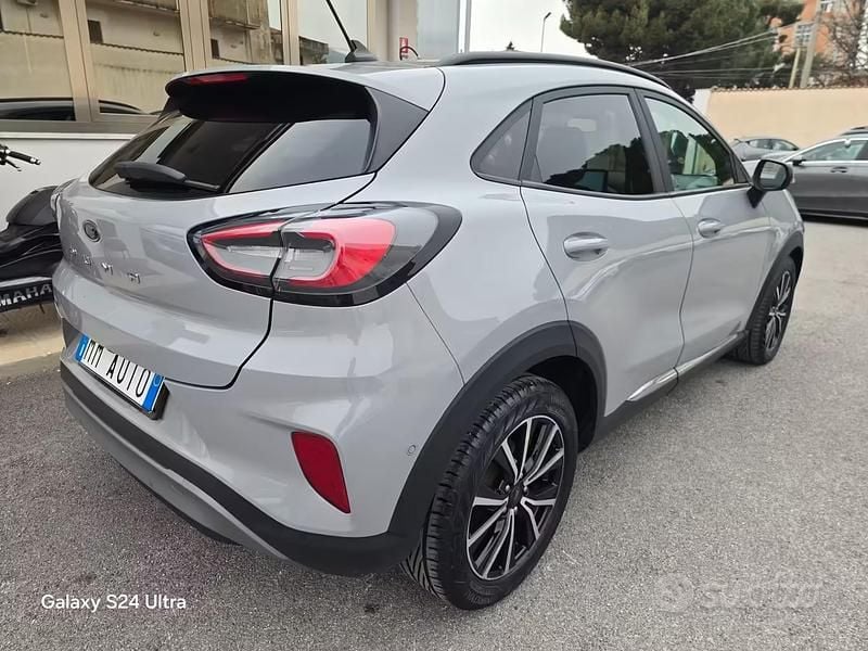 Usata Ford Puma Titanium 120 CV (88 kW) 2022 Grigio SUV