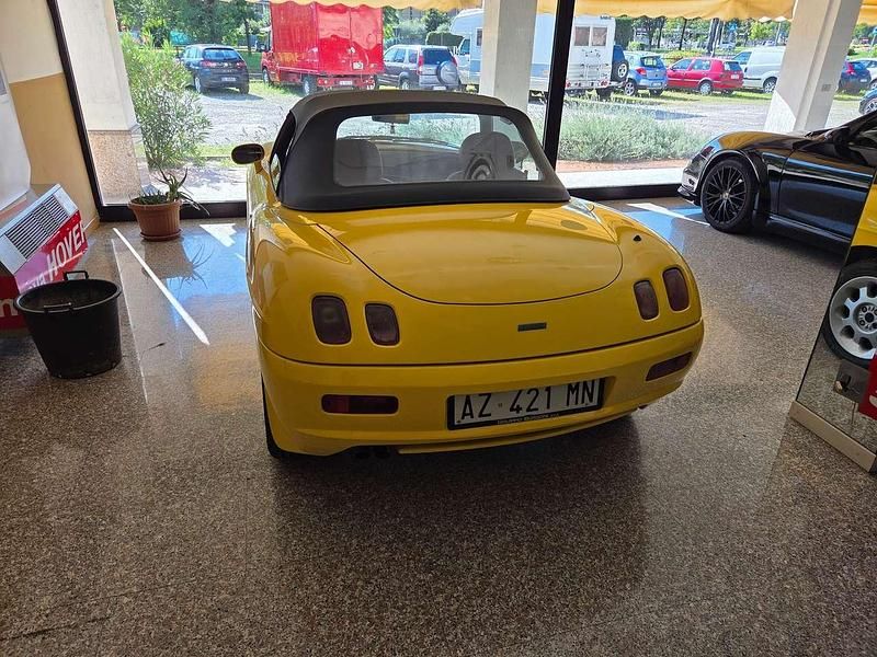 Usata Fiat Barchetta 131 CV (96 kW) 1998 Giallo Cabrio