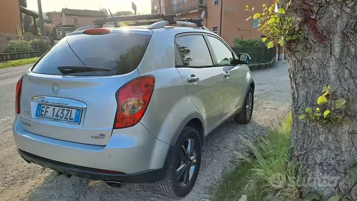 Usata SsangYong Korando 175 CV (128 kW) 2011 Grigio SUV