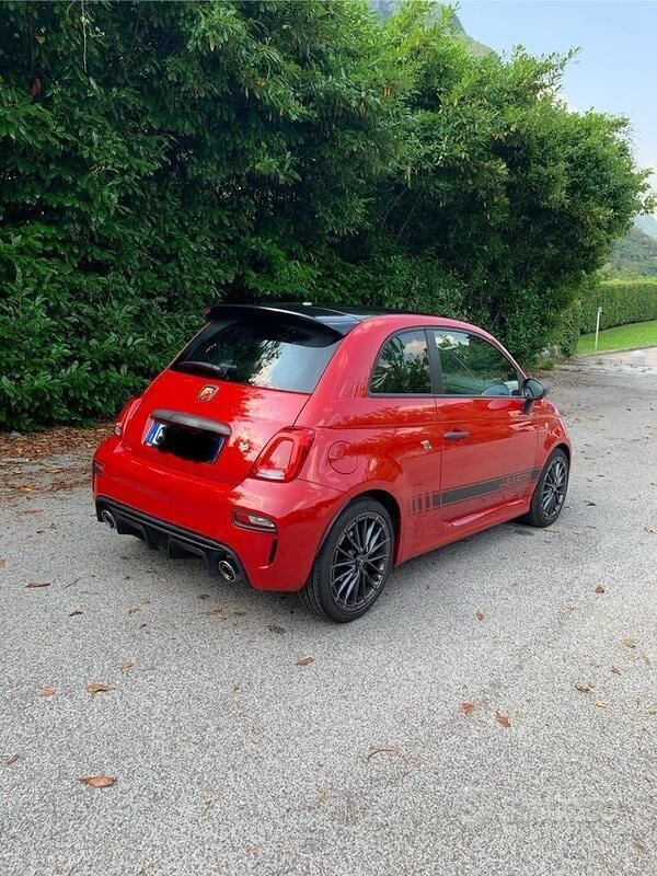 Usata Abarth 595 Turismo 165 CV (121 kW) 2024 Rosso Utilitaria