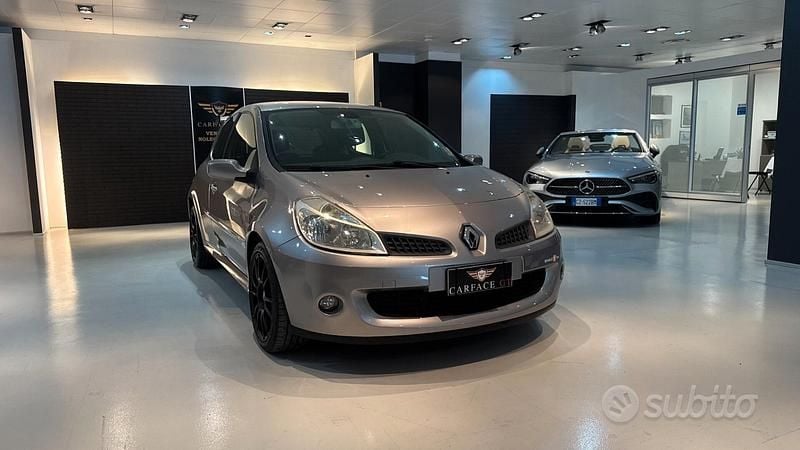 Usata Renault Clio II R.S. 200 CV (147 kW) 2007 Grigio Berlina