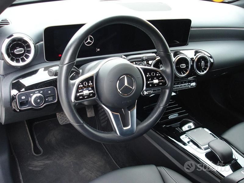 Usata Mercedes A180 109 CV (80 kW) 2019 Bianco Berlina