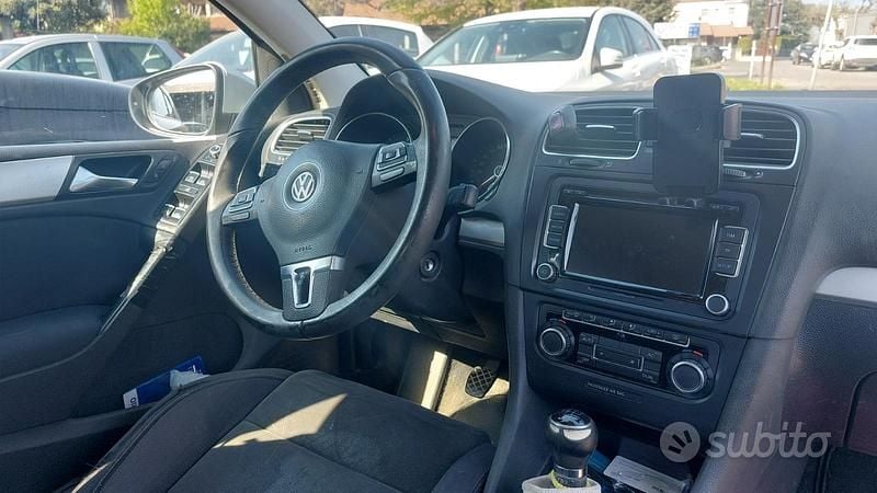 Usata VW Golf VI Highline 110 CV (80 kW) 2009 Grigio Utilitaria