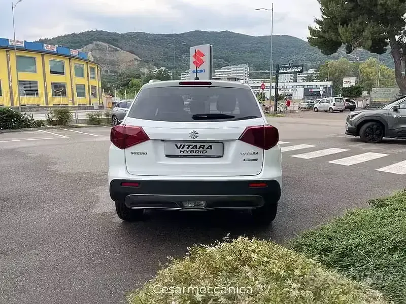 Usata Suzuki Vitara Cool 129 CV (94 kW) 2023 Bianco SUV