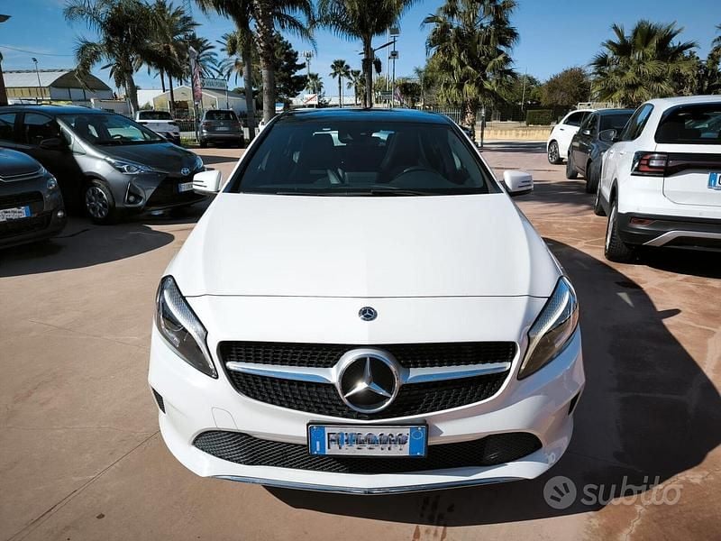Usata Mercedes A180 108 CV (79 kW) 2018 Bianco Berlina