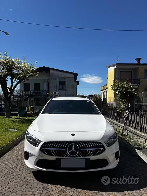 Usata Mercedes A180 116 CV (85 kW) 2018 Bianco Berlina