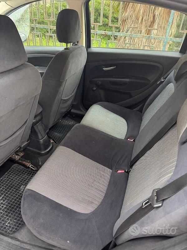 Usata Fiat Punto 90 CV (66 kW) 2008 Utilitaria