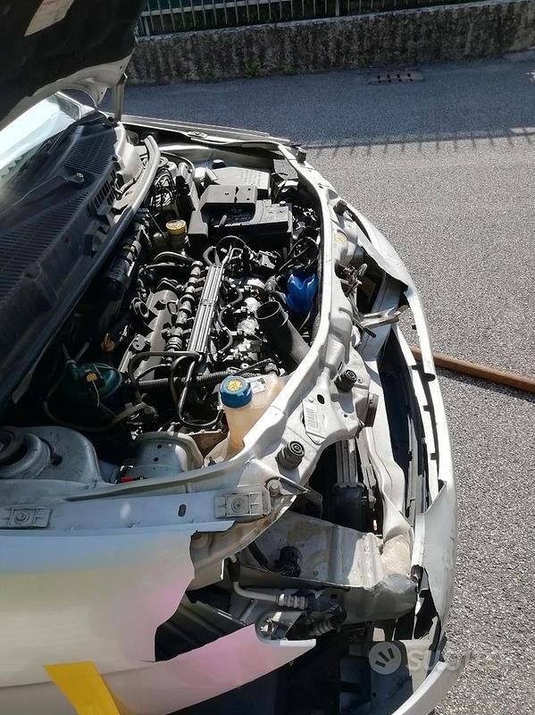 Usata Lancia Ypsilon 69 CV (50 kW) 2009 Grigio Utilitaria