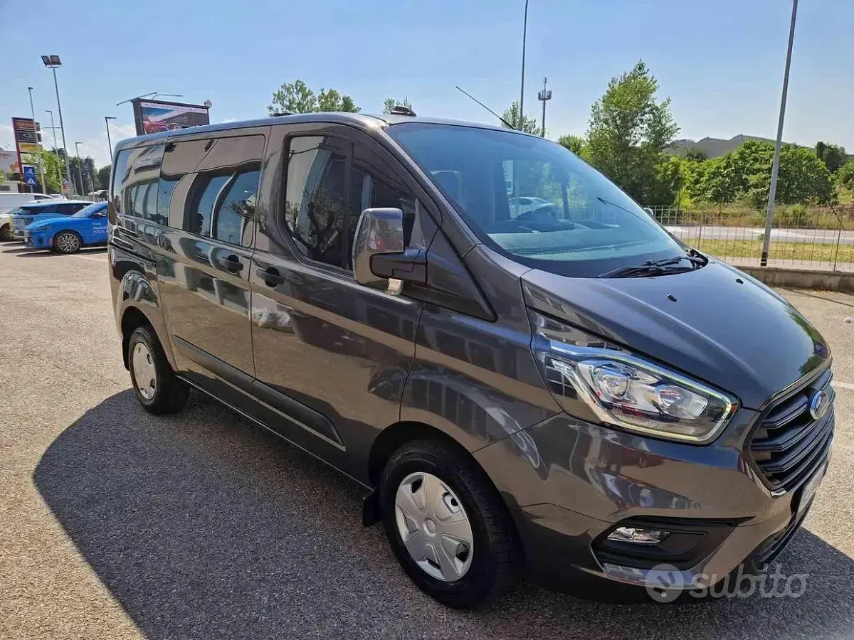 Usata Ford Transit Custom Trend 131 CV (96 kW) 2022 Grigio Furgone