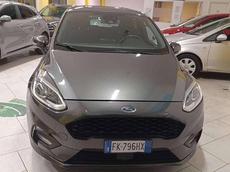 Usata Ford Fiesta ST-Line 86 CV (63 kW) 2018 Grigio Utilitaria