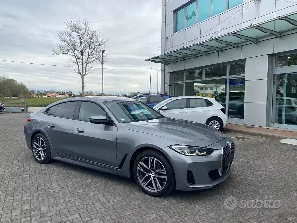 Usata BMW 420 Coupé 184 CV (135 kW) 2021 Skyscraper grau Coupé