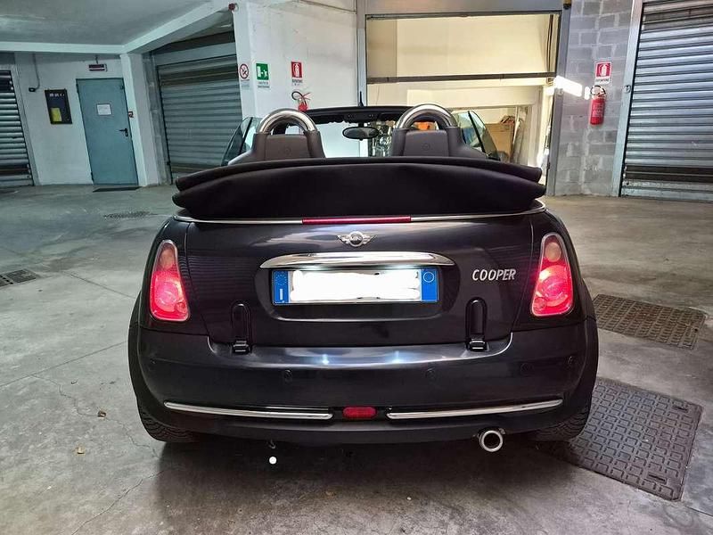 Usata Mini Cooper Cabriolet Chili 116 CV (85 kW) 2007 Nero Cabrio