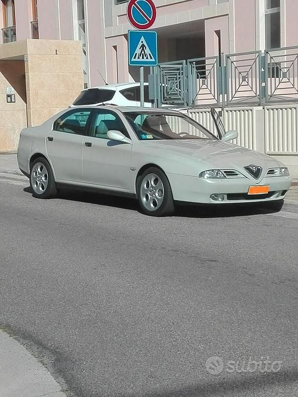 Usata Alfa Romeo 166 1998 Bianco Berlina