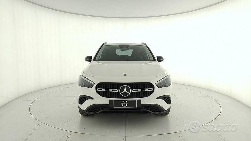 Usata Mercedes GLA200 Advanced Plus 150 CV (110 kW) 2023 Bianco SUV