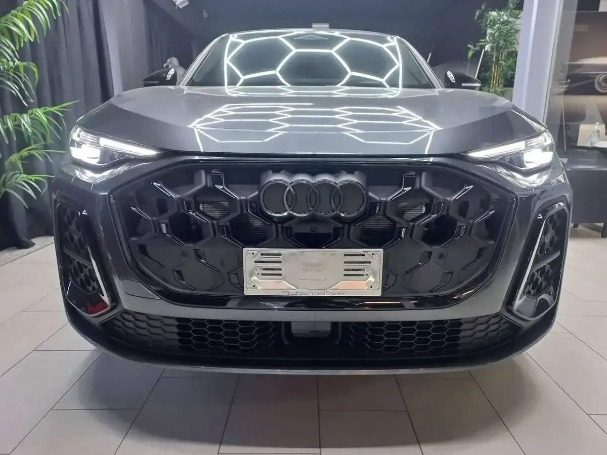 Nuova Audi Q5 Sportback S-Line 204 CV (150 kW) 2025 Grigio SUV