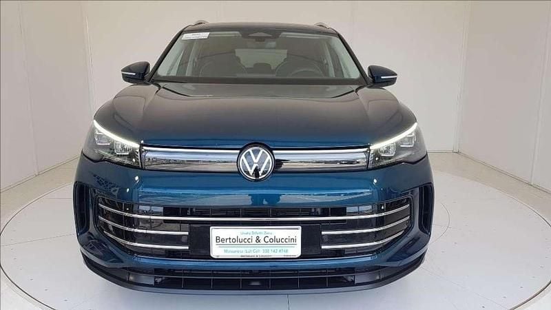 Usata VW Tiguan Elegance 150 CV (110 kW) 2025 Verde metallizzato SUV
