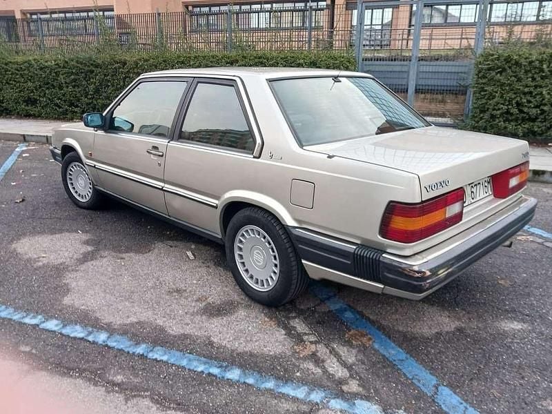 Usata Volvo 780 167 CV (122 kW) 1989 Argento Coupé