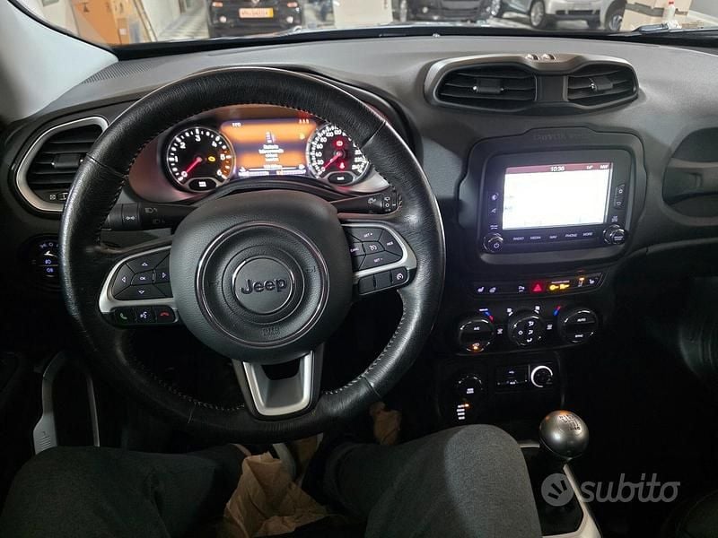 Usata Jeep Renegade Limited 140 CV (102 kW) 2014 Nero SUV