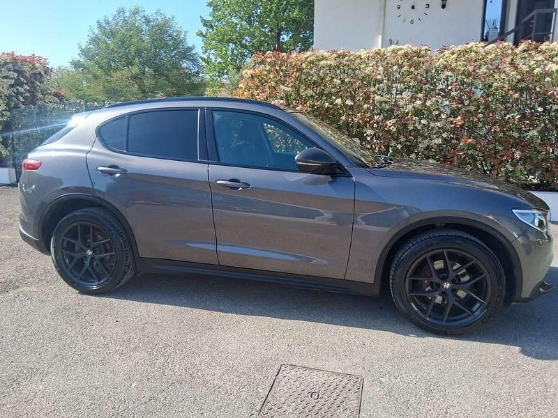 Usata Alfa Romeo Stelvio Business 190 CV (139 kW) 2019 Grigio SUV