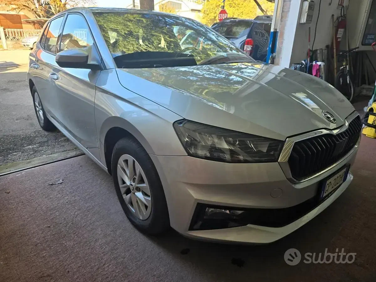 Usata Skoda Fabia Style 65 CV (47 kW) 2023 Grigio Utilitaria