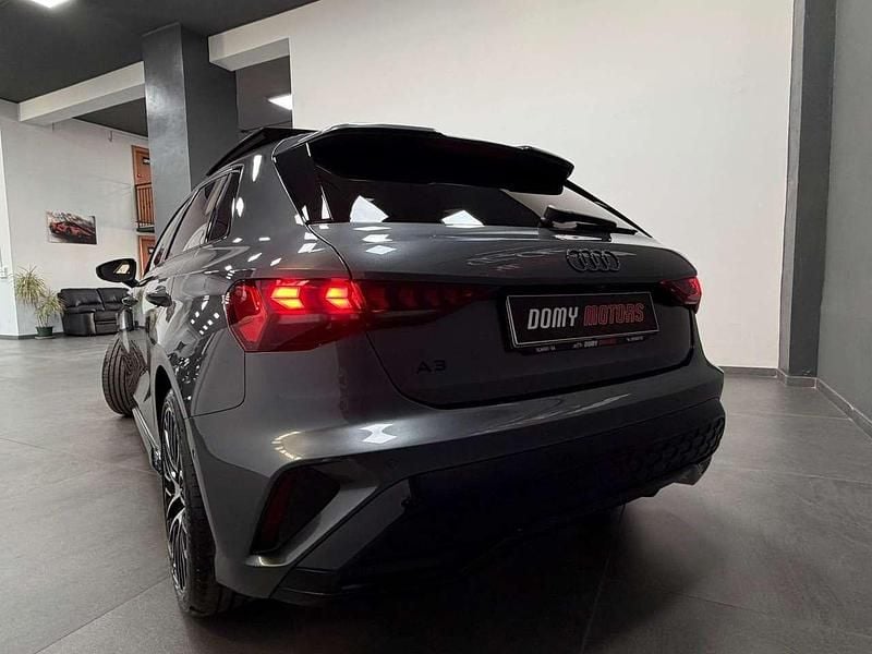 Nuova Audi A3 S-Line 150 CV (110 kW) 2026 Grigio daytona Berlina
