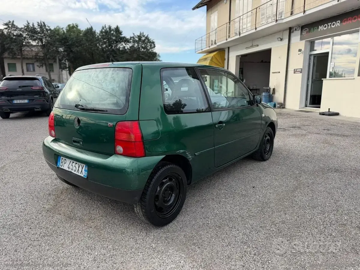Usata VW Lupo Comfortline 75 CV (55 kW) 2001 Utilitaria