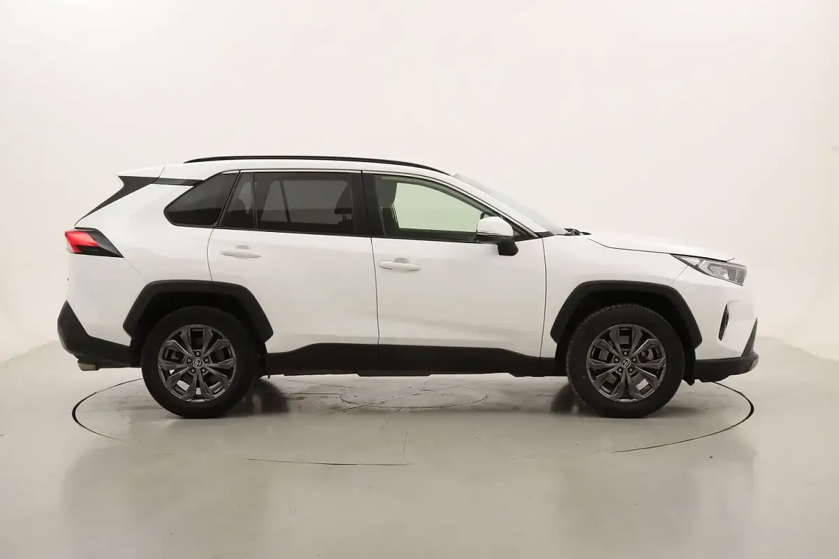 Usata Toyota RAV4 Hybrid 218 CV (160 kW) 2022 SUV