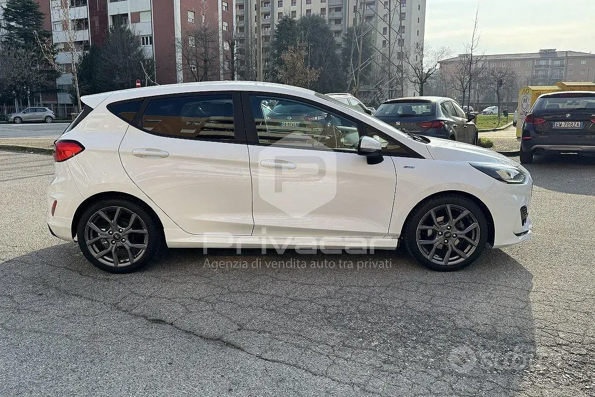 Usado Ford Fiesta ST 125 HP (91 kW) 2022 Branco Citadino