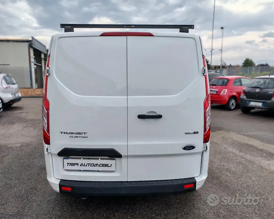 Usata Ford Transit Custom 131 CV (96 kW) 2022 Bianco Berlina
