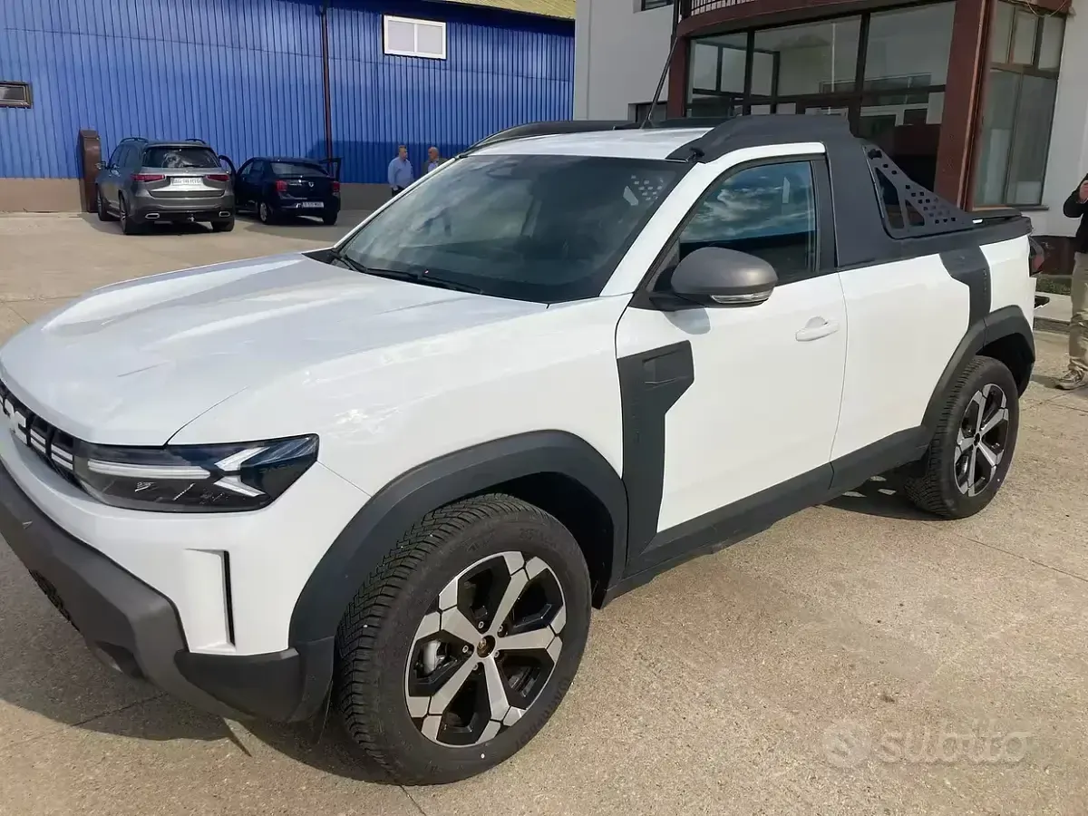 Nuova Dacia Duster 122 CV (89 kW) 2026 Bianco Pick-up