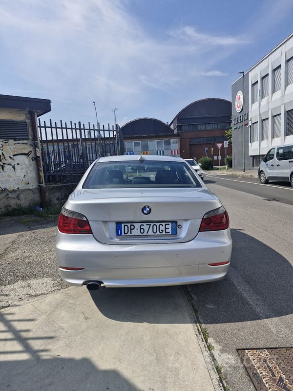 Usata BMW 520 177 CV (130 kW) 2008 Grigio Berlina