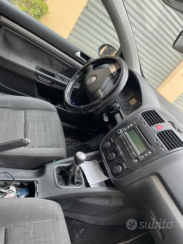 Usata VW Golf VI 105 CV (77 kW) 2008 Blu Utilitaria