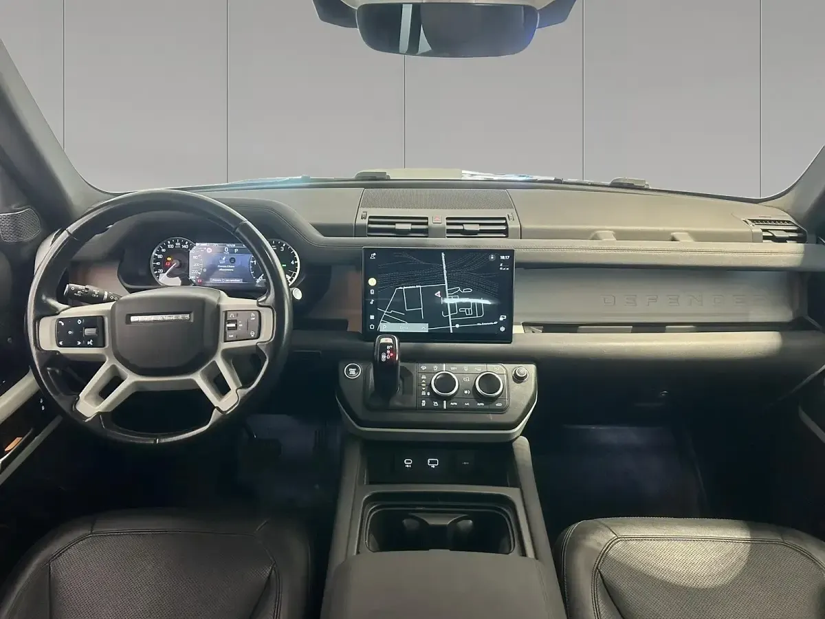 Occasion Land Rover Defender SE 249 ch (183 kW) 2022 Gris SUV