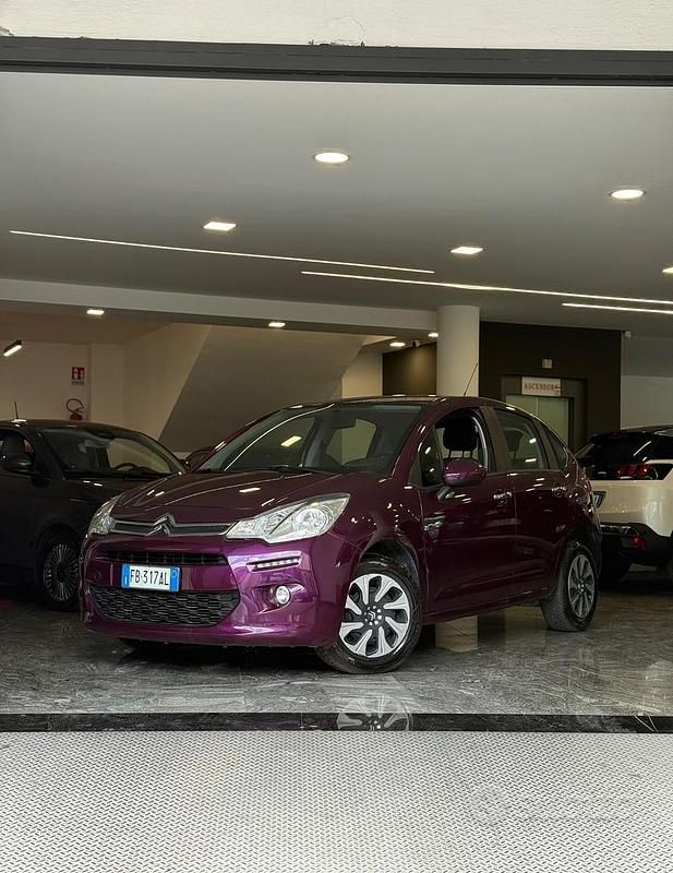 Viola Usata 2015 Citroën C3 Attraction Due volumi | 5990 € (Buon prezzo) - Immagine 1/4