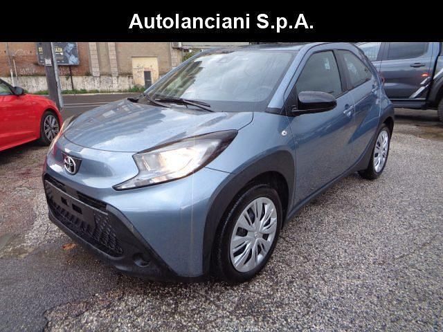 Nuova Toyota Aygo X Active 72 CV (52 kW) 2025 Grigio SUV