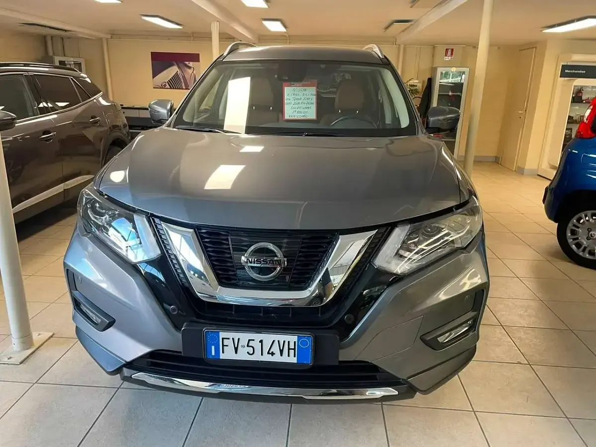 Usata Nissan X-Trail Tekna 177 CV (130 kW) 2019 Grigio met SUV