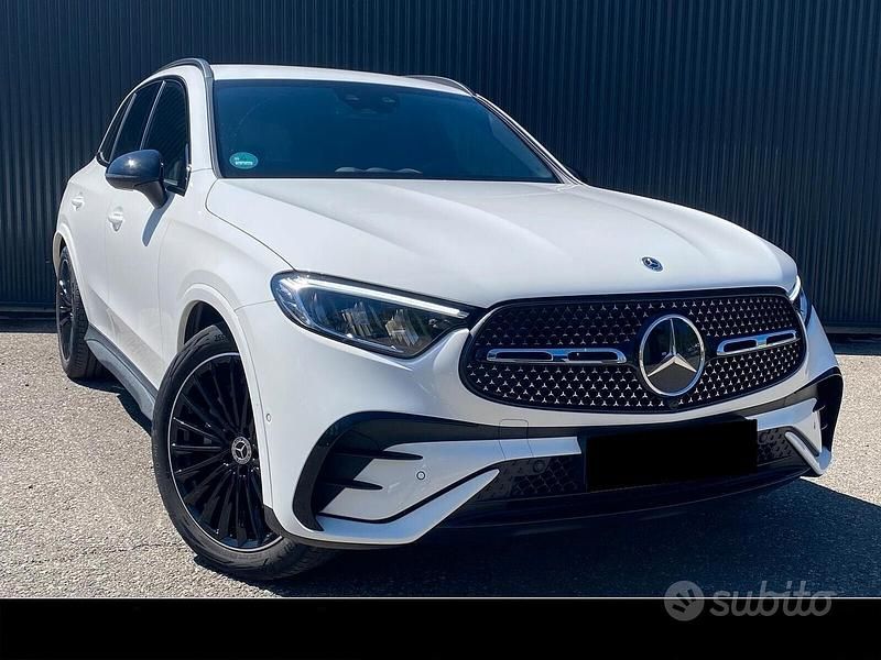 Usata Mercedes GLC220 AMG Line Premium 197 CV (144 kW) 2024 Bianco SUV