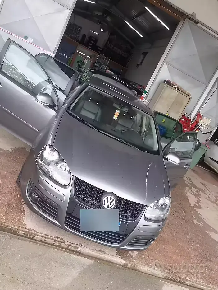 Usata VW Golf VI 170 CV (125 kW) 2008 Grigio Utilitaria