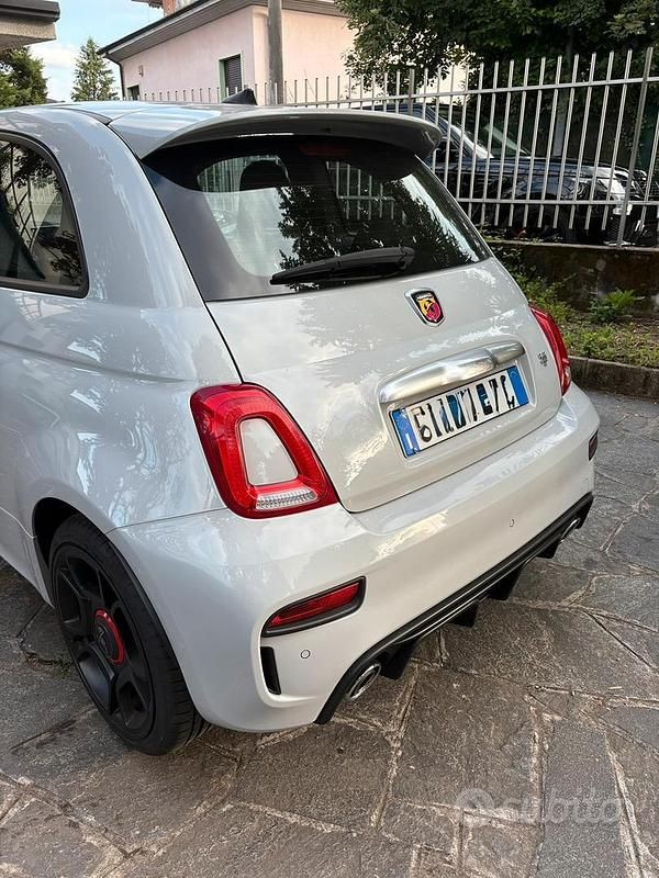 Usata Abarth 595 165 CV (121 kW) 2022 Grigio Berlina