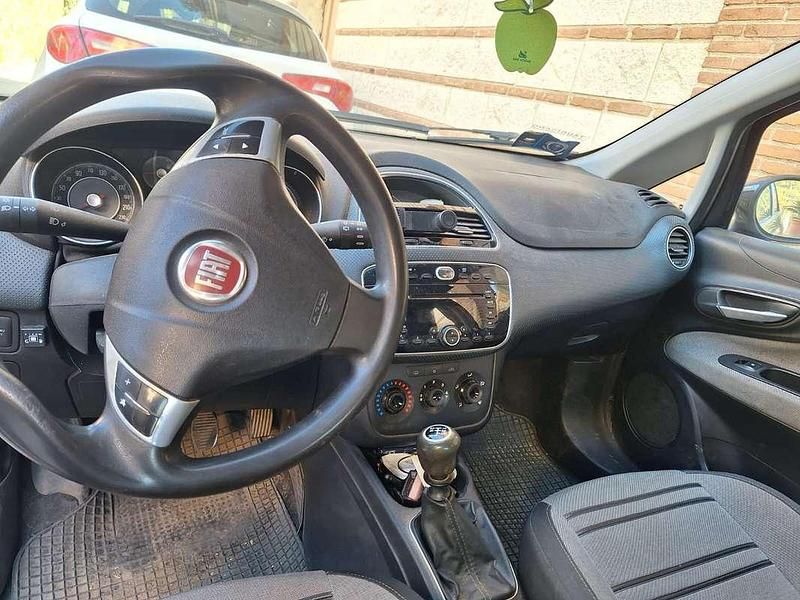 Usata Fiat Punto Evo Dynamic 65 CV (47 kW) 2010 Utilitaria