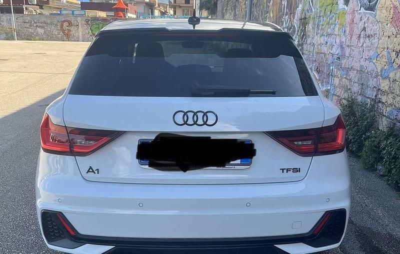 Usata Audi A1 Sportback Ambiente 95 CV (69 kW) 2021 Utilitaria