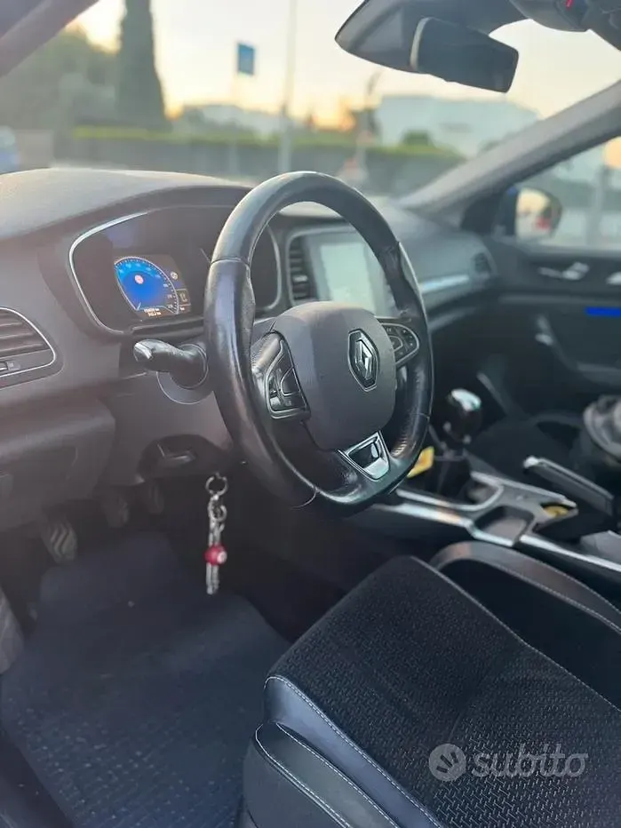Usata Renault Mégane GrandTour 110 CV (80 kW) 2016 Bluazzurro Station wagon