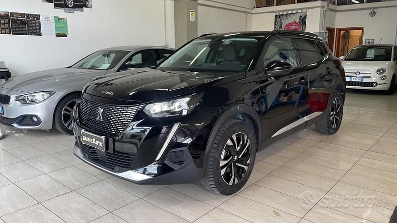 Usata Peugeot 2008 Allure 110 CV (80 kW) 2022 Nero SUV