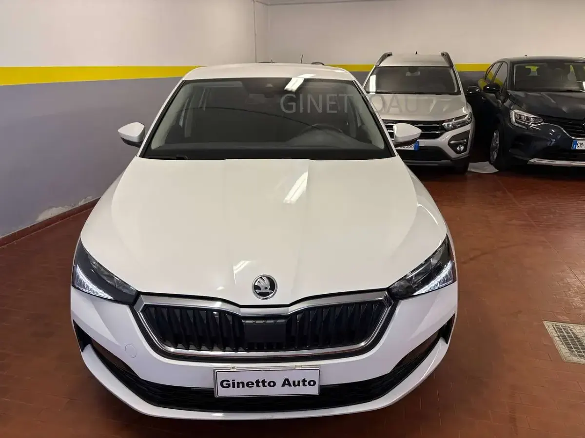 Usata Skoda Scala Ambition 95 CV (69 kW) 2023 Bianco Utilitaria